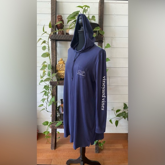 Vineyard Vines: Navy Hooded Tunic Dress with Sleeve Detail and Whale Logo - Picture 5 of 17